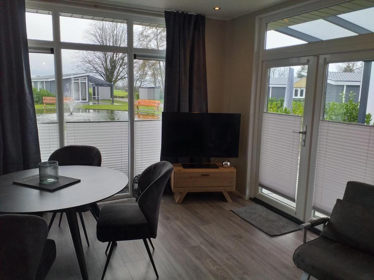 Ferienhaus / Chalet / Bungalow Am See, Holland, Niederlande, Lathum Εξωτερικό φωτογραφία